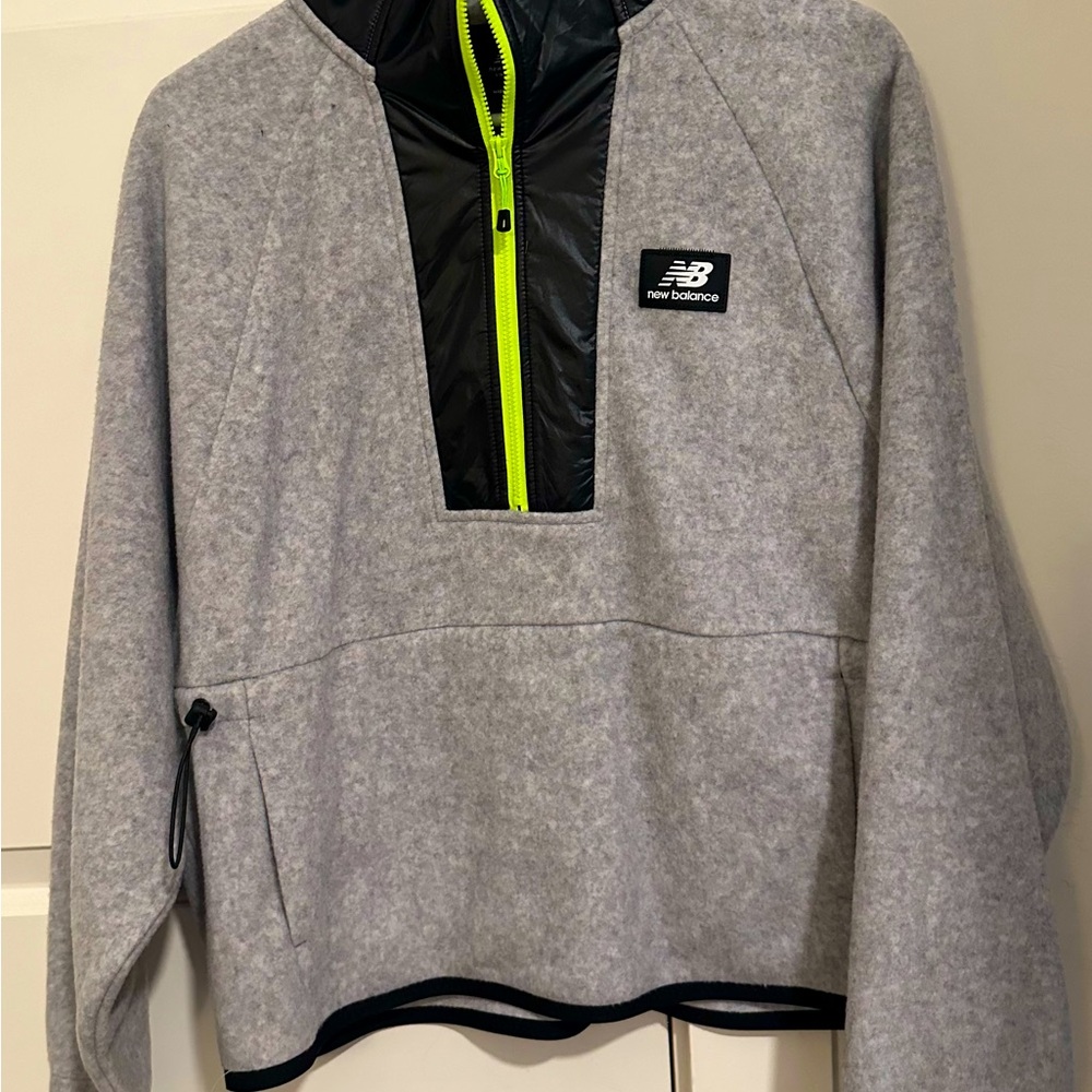 New Balance Wmns Spinnex Fleece Layer Top Women’s Size M Grey Multi
NWOT - Picture 6 of 10